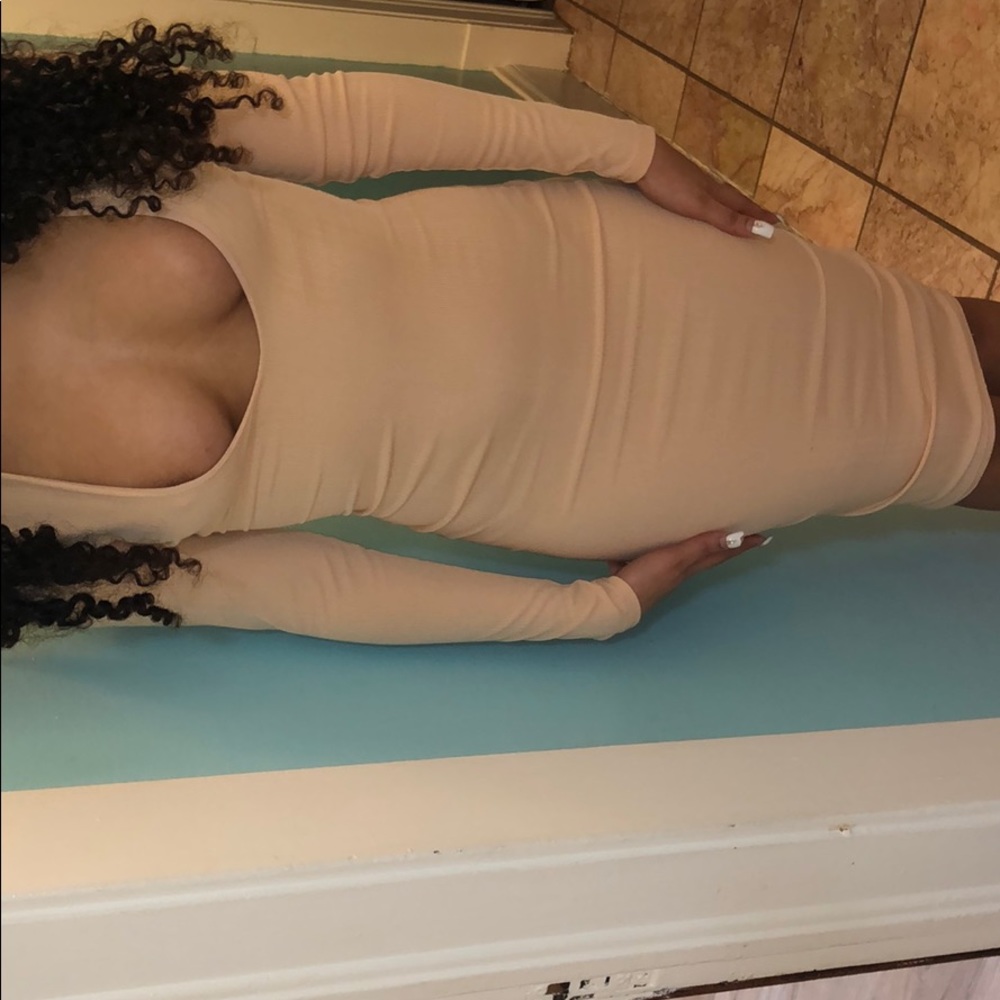 PLT Cream Deep V Long Sleeve Dress